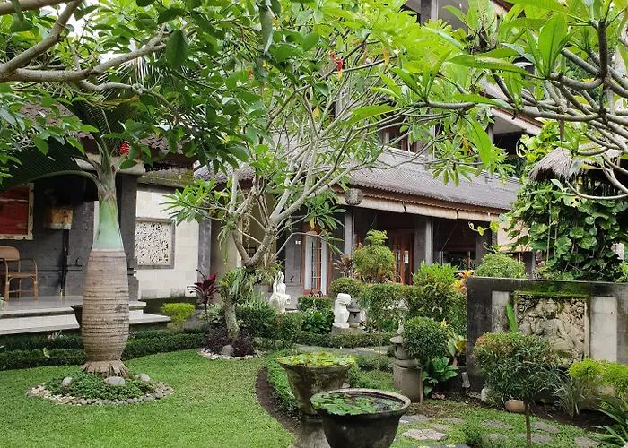 Liyer Spirit House Hotel Lodtunduh